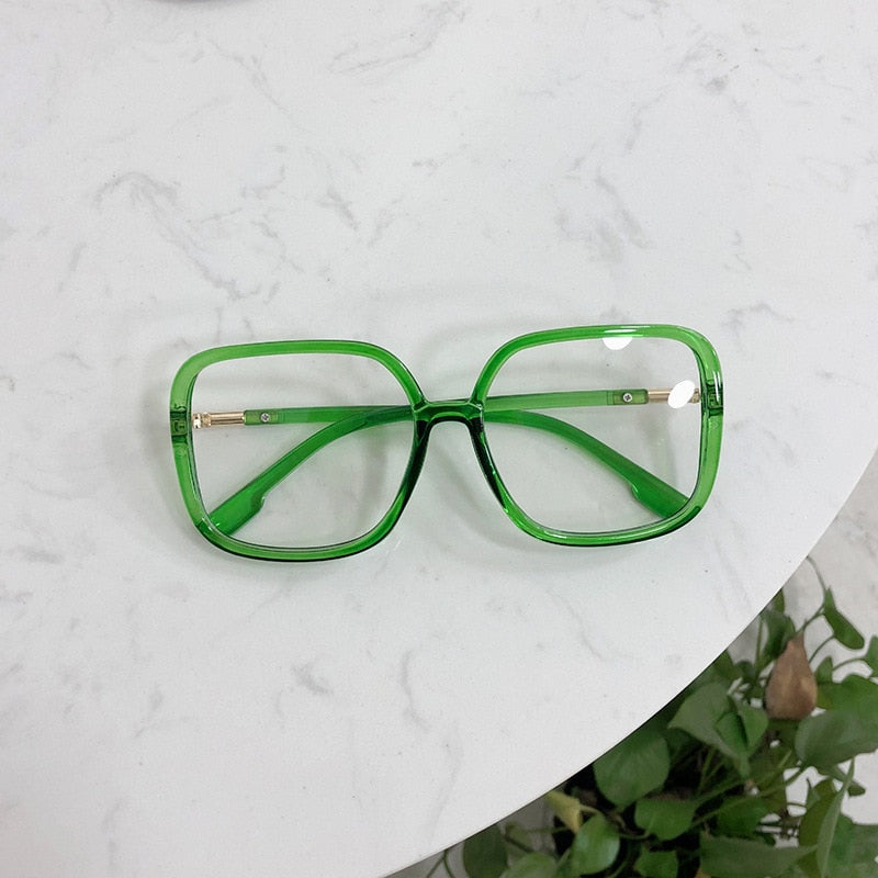 Lunettes Vintage carrées claires pour femmes.